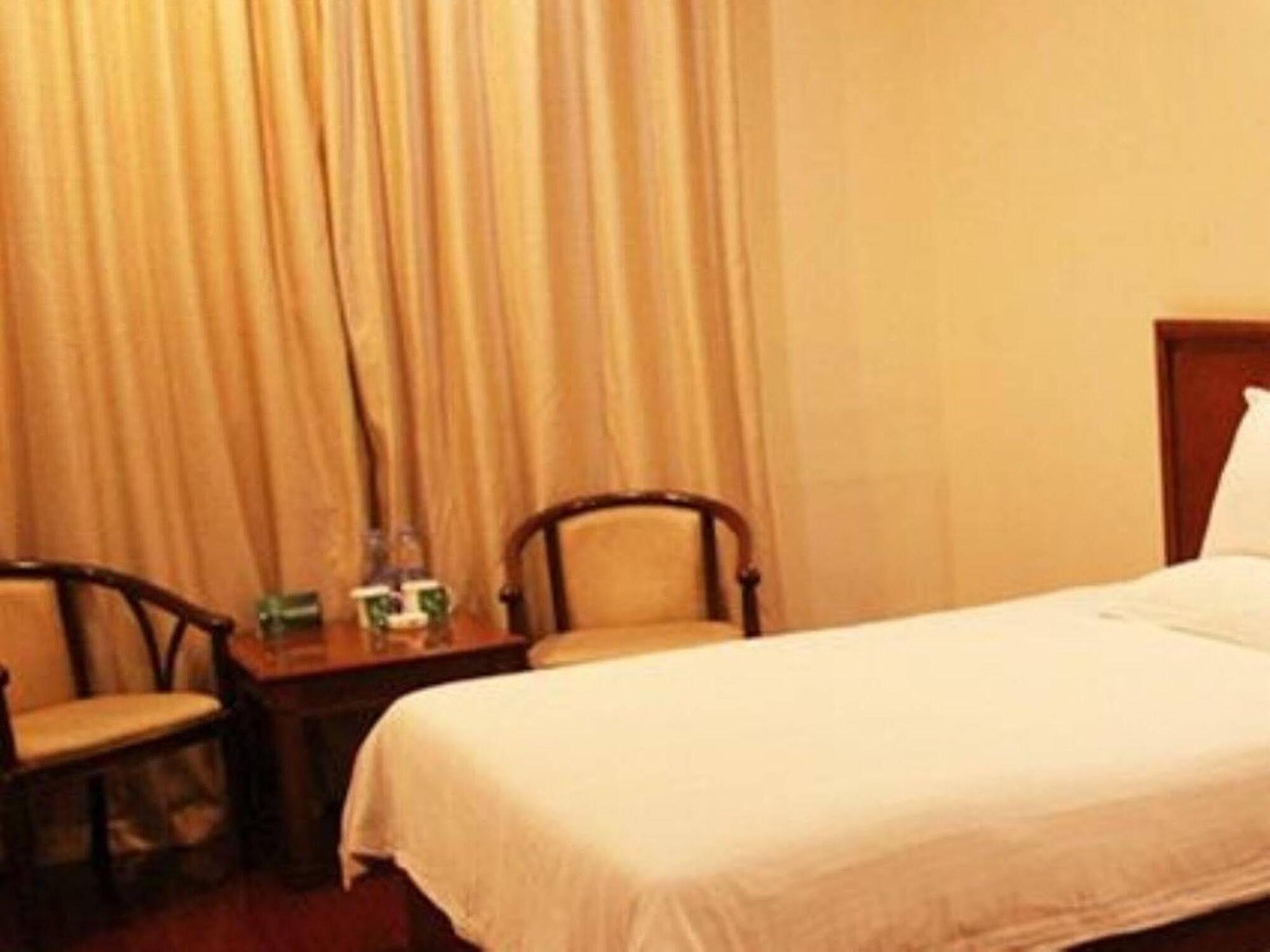 Greentree Inn Guangdong Shenzhen Huaqiangbei Express Hotel Dış mekan fotoğraf
